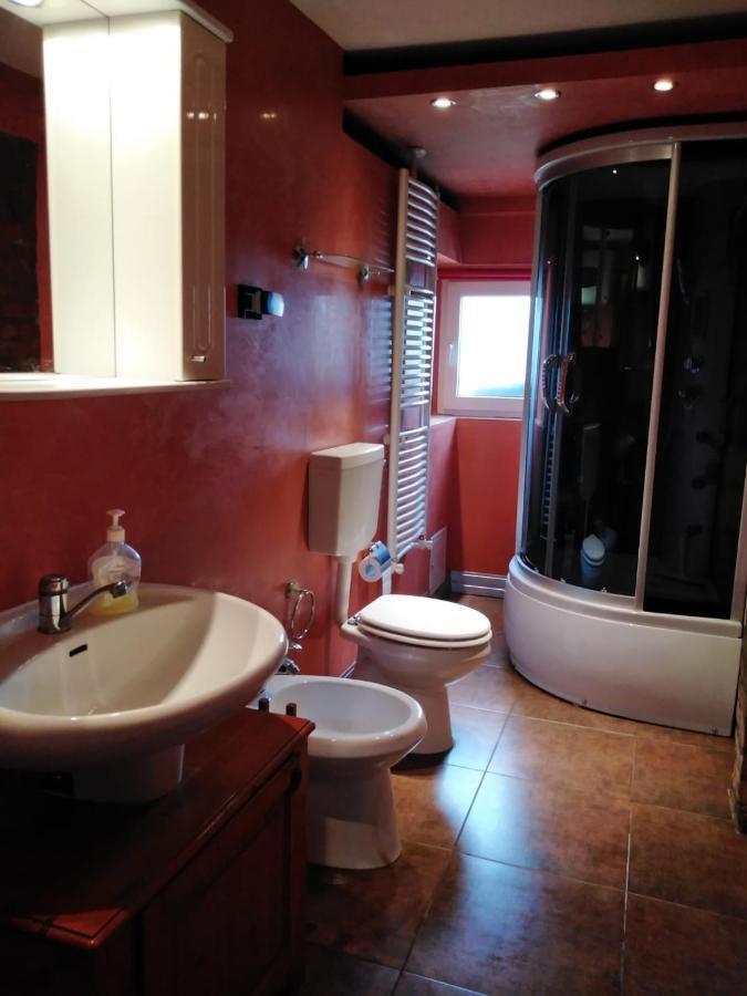 Casa Mamei Suceava Esterno foto