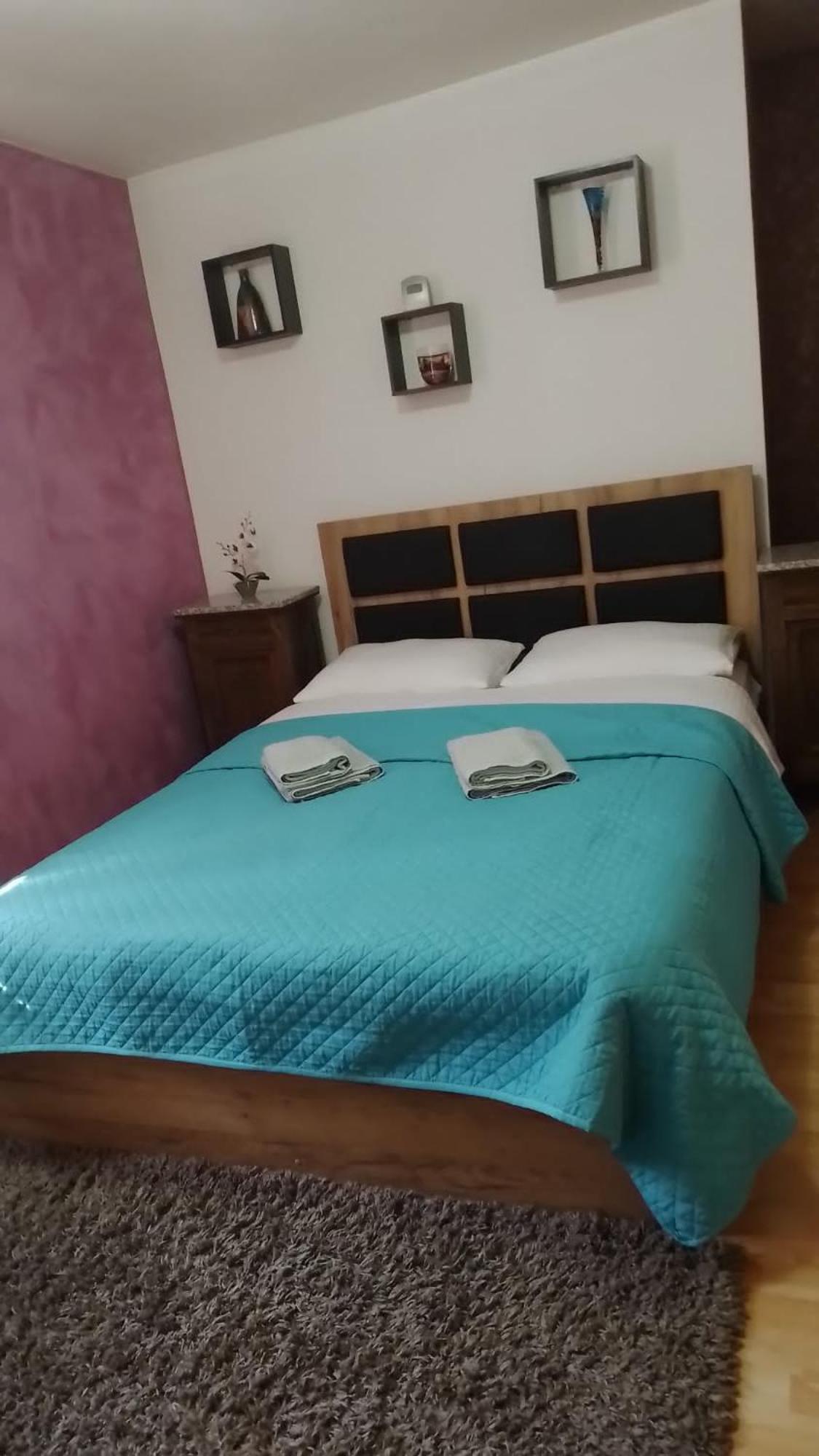Casa Mamei Suceava Esterno foto